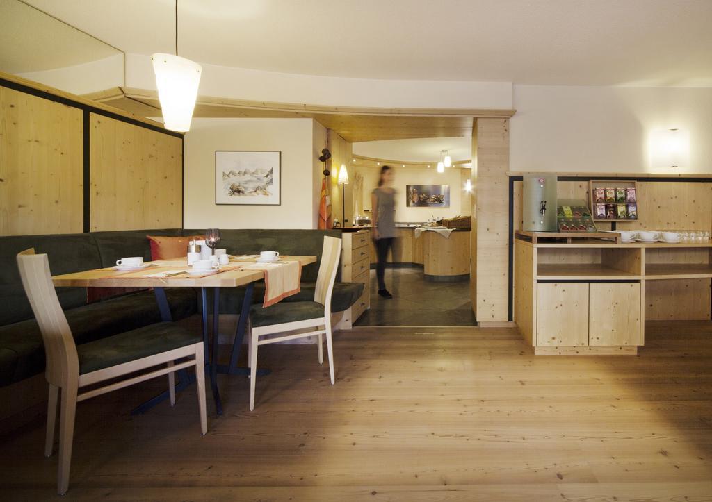 Schoenblick - Gurgl B&B โอเบอร์กัวร์เกิล ภายนอก รูปภาพ