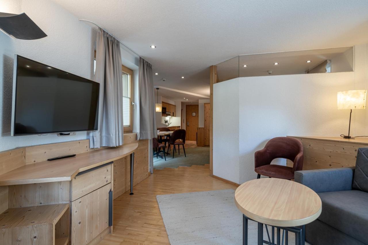 Schoenblick - Gurgl B&B โอเบอร์กัวร์เกิล ภายนอก รูปภาพ