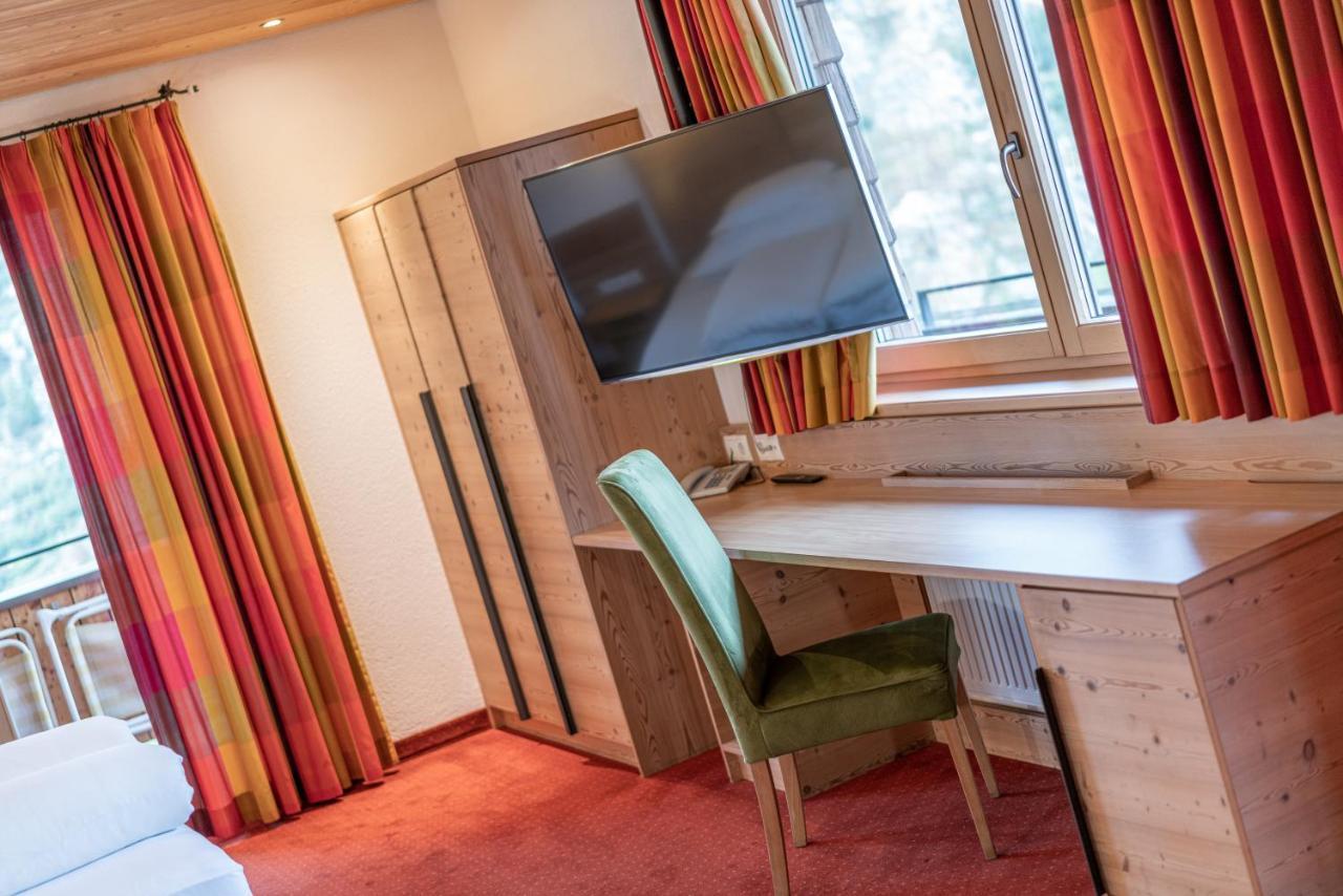 Schoenblick - Gurgl B&B โอเบอร์กัวร์เกิล ภายนอก รูปภาพ