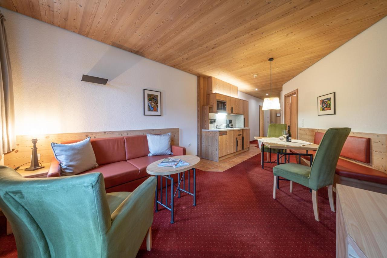 Schoenblick - Gurgl B&B โอเบอร์กัวร์เกิล ภายนอก รูปภาพ