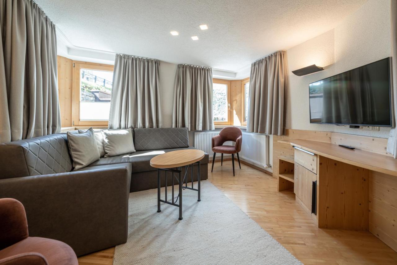 Schoenblick - Gurgl B&B โอเบอร์กัวร์เกิล ภายนอก รูปภาพ
