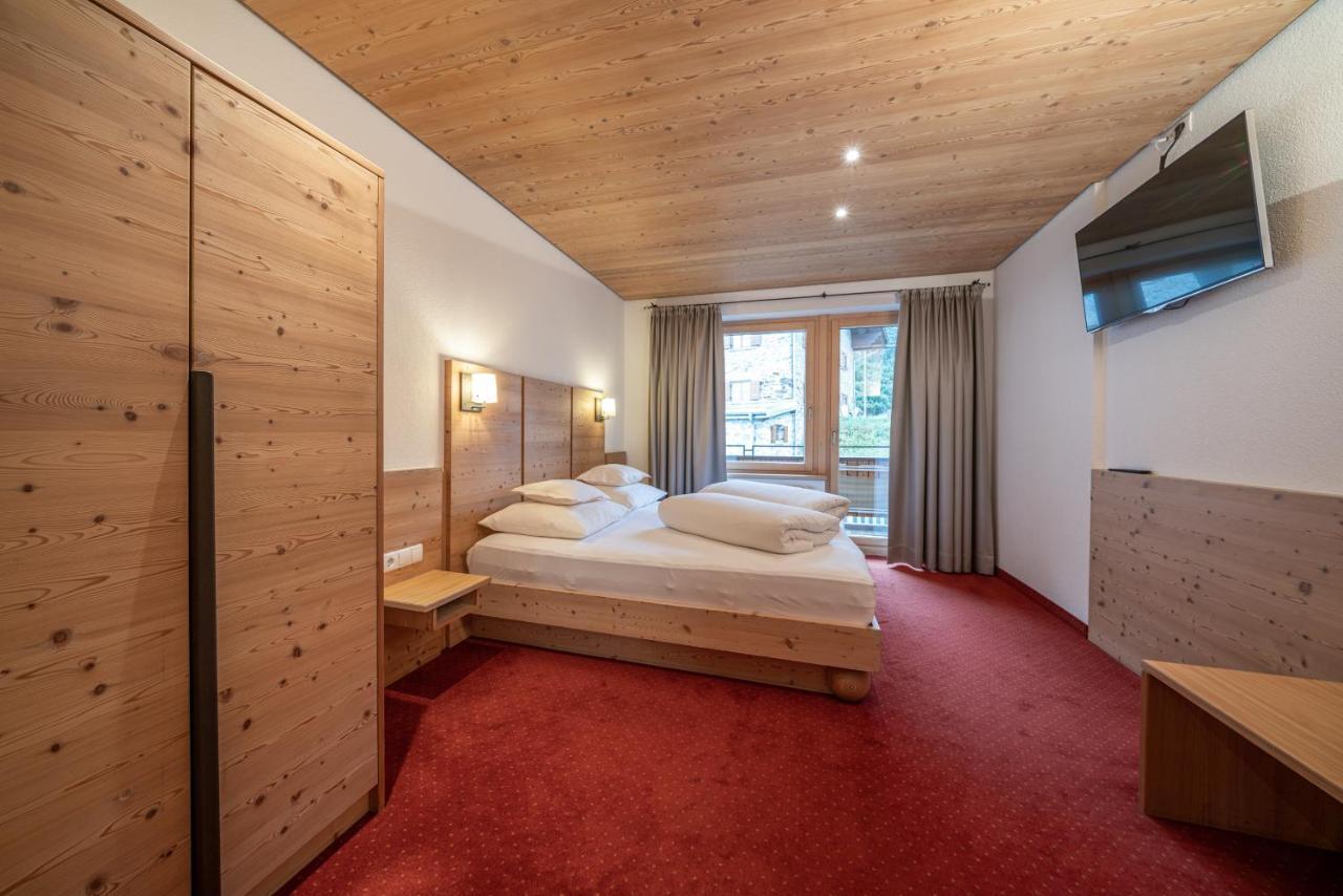 Schoenblick - Gurgl B&B โอเบอร์กัวร์เกิล ภายนอก รูปภาพ